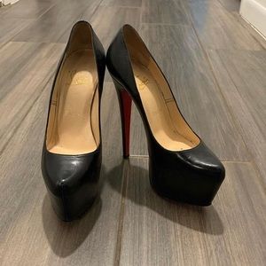 Christian Louboutin Daffodile